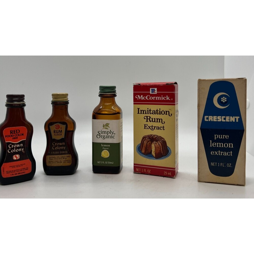 5 Vintage McCormick crescent extract rum Box & Bottle advertising old red dye